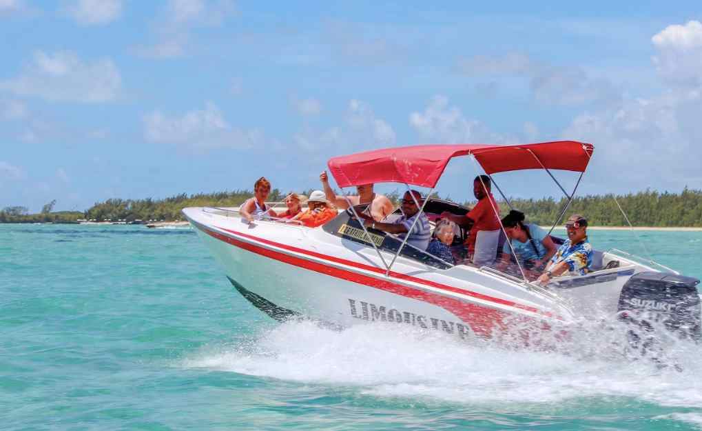 Why a Boat Tour in Mauritius Should Be on Your Travel Bucket List